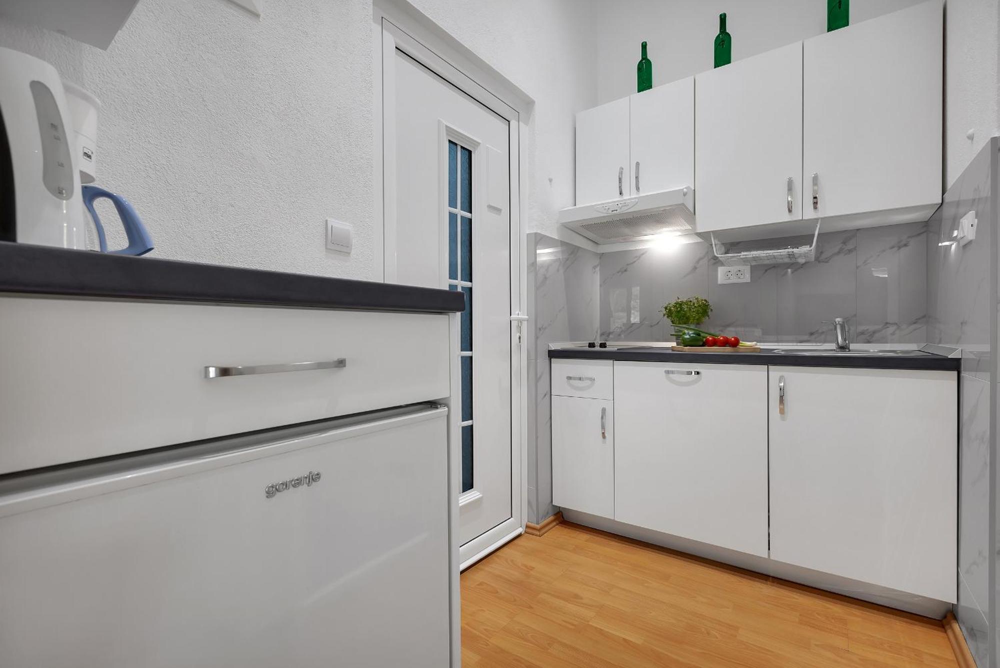 Apartments Villa Katarina Tučepi Eksteriør billede