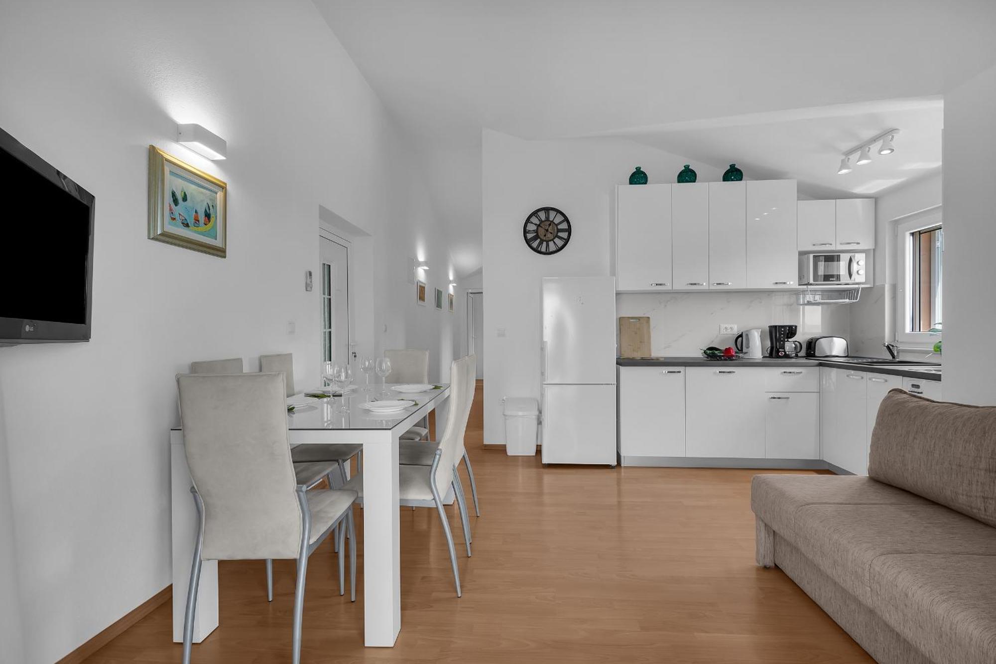 Apartments Villa Katarina Tučepi Eksteriør billede