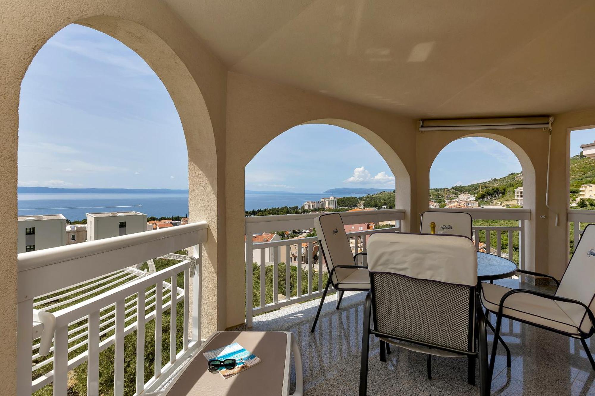 Apartments Villa Katarina Tučepi Eksteriør billede