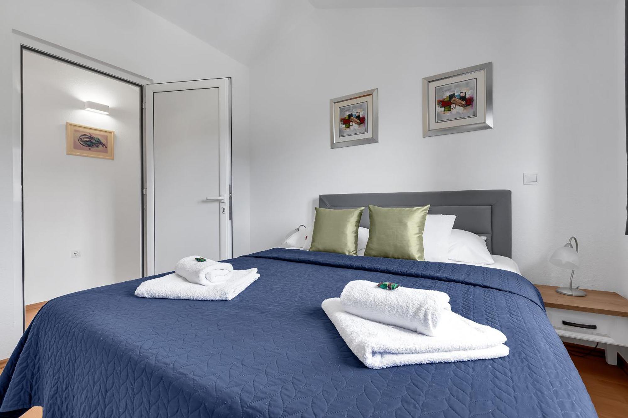 Apartments Villa Katarina Tučepi Værelse billede