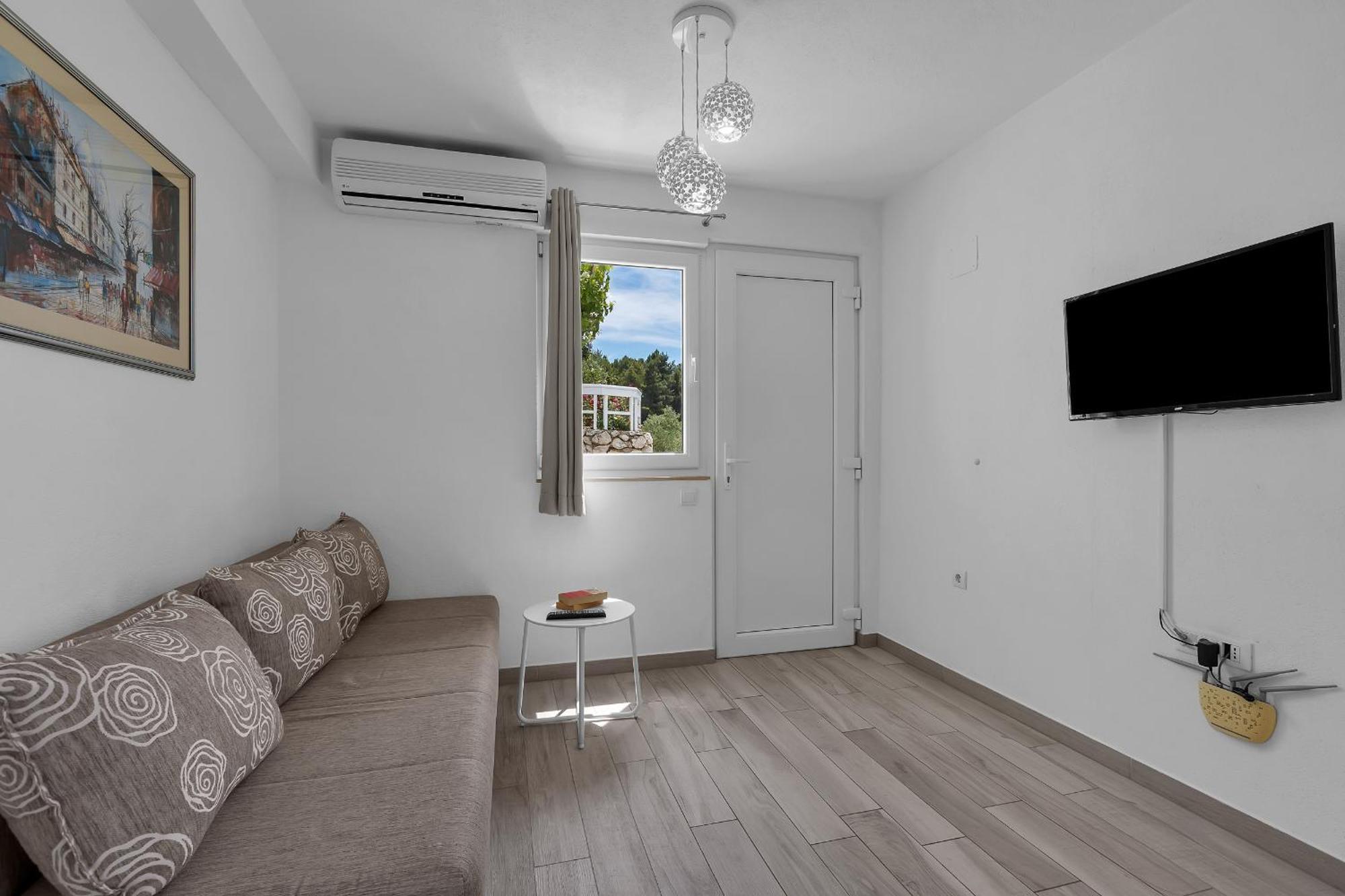 Apartments Villa Katarina Tučepi Værelse billede