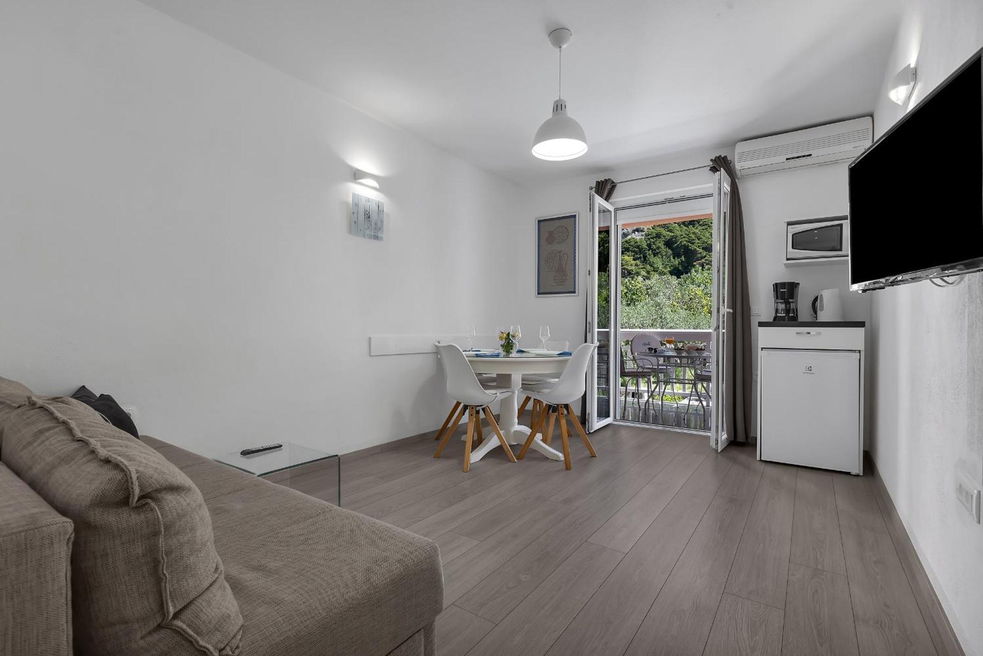 Apartments Villa Katarina Tučepi Værelse billede