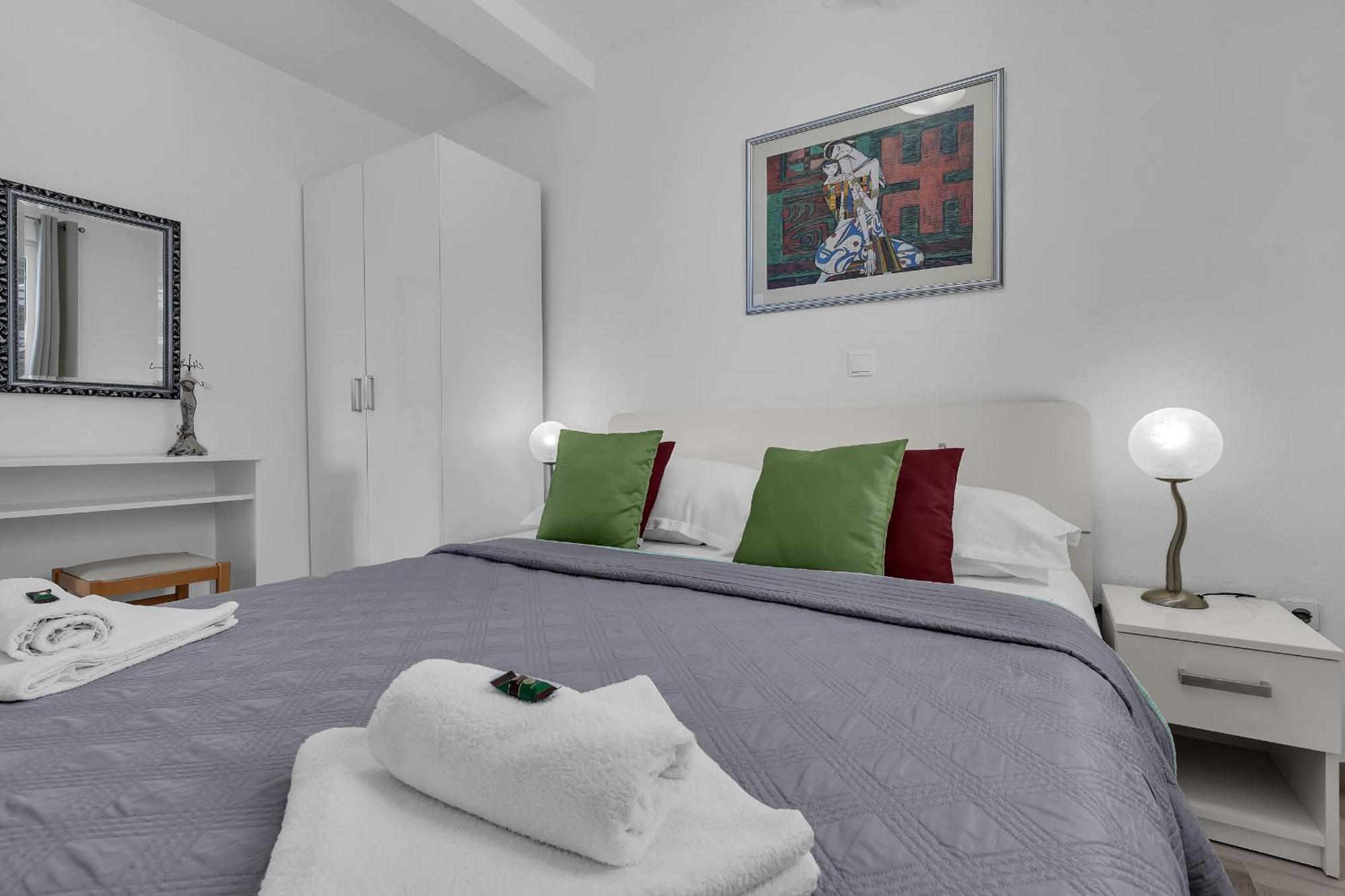 Apartments Villa Katarina Tučepi Værelse billede